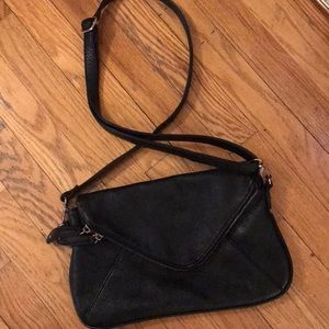 Black shoulder bag